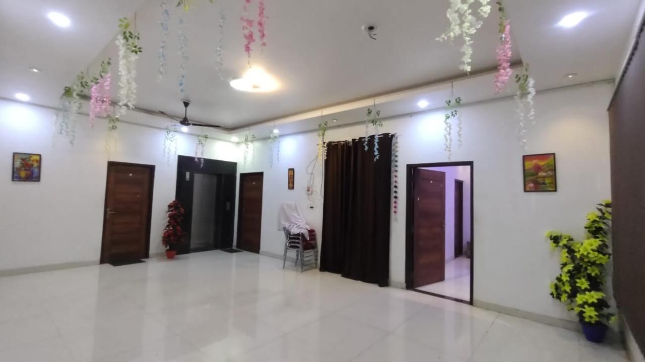 Mauji'S Villa Hotel & Guest House Allāhābād Junction المظهر الخارجي الصورة