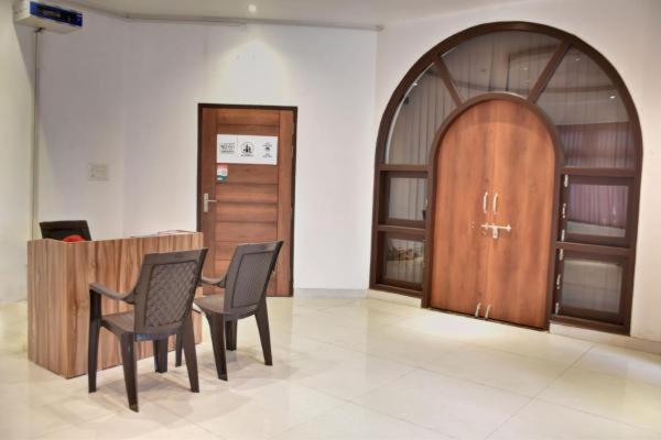 Mauji'S Villa Hotel & Guest House Allāhābād Junction المظهر الخارجي الصورة