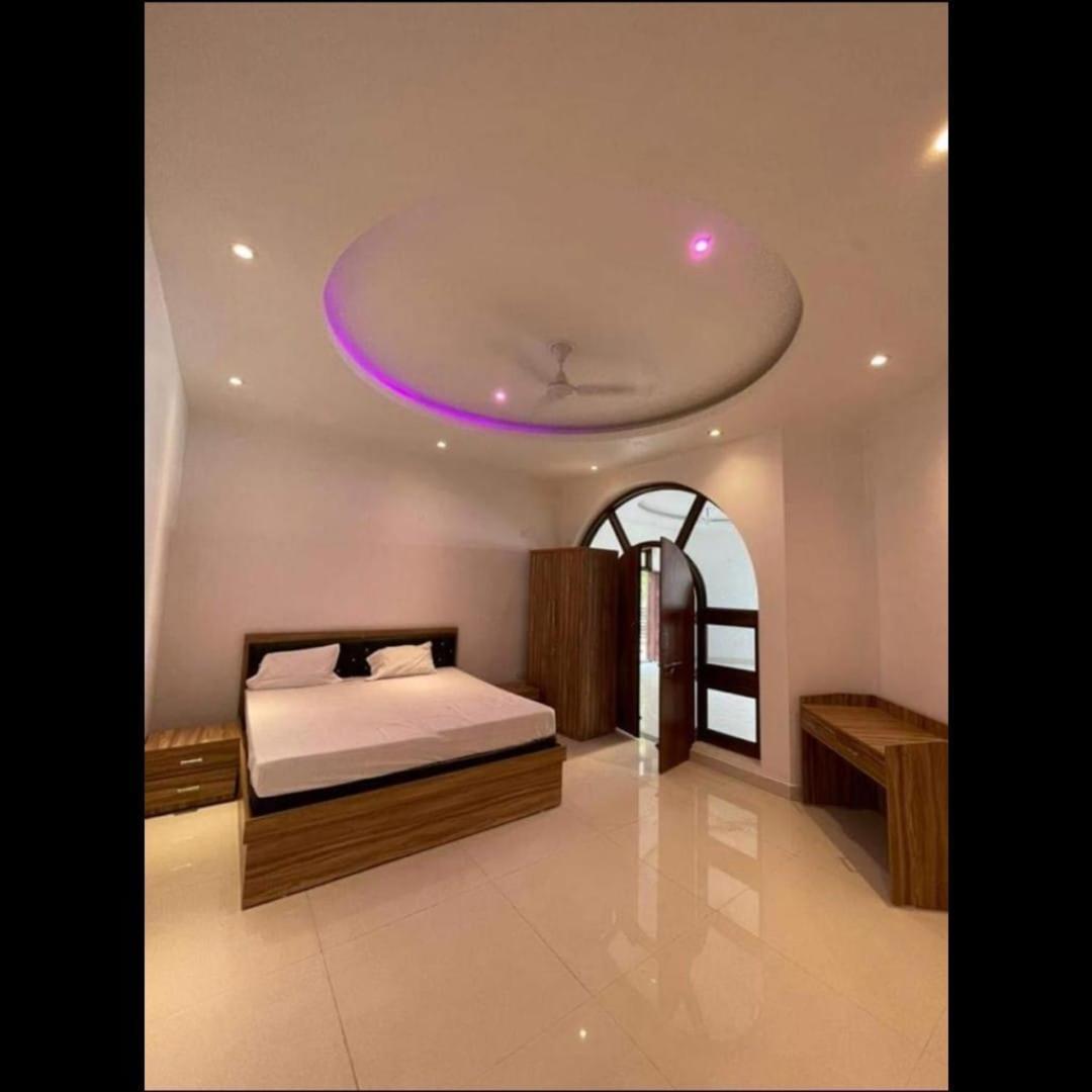 Mauji'S Villa Hotel & Guest House Allāhābād Junction المظهر الخارجي الصورة