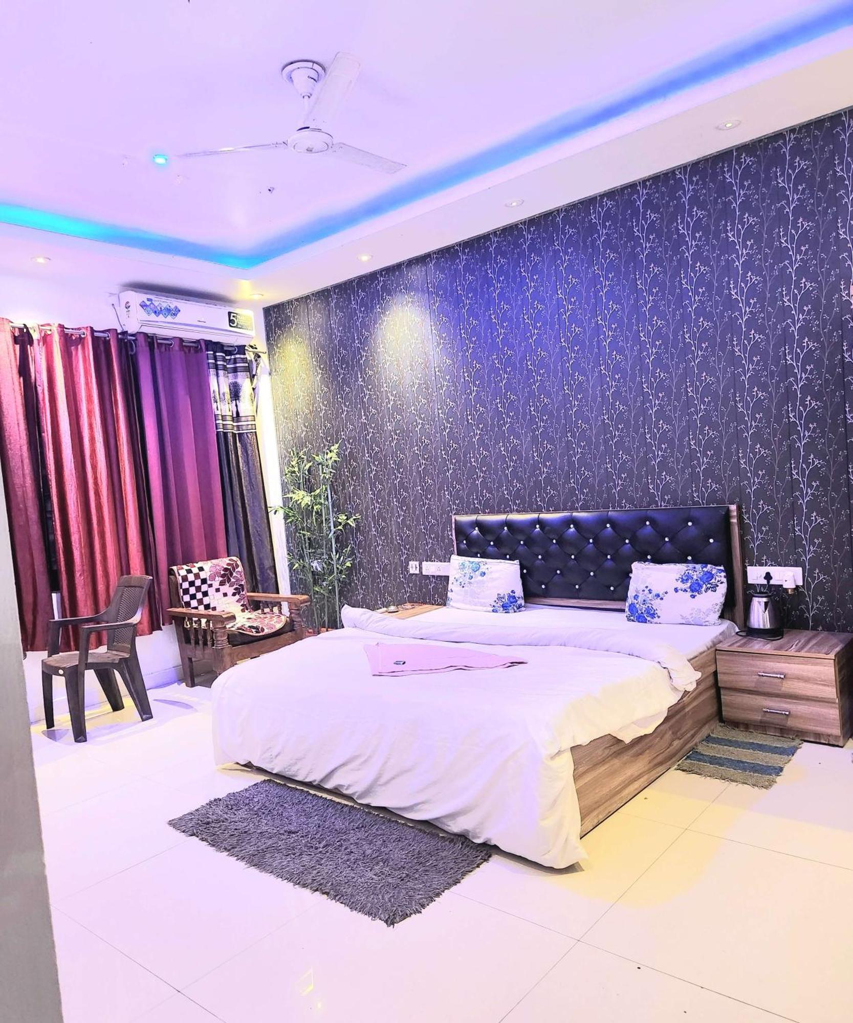 Mauji'S Villa Hotel & Guest House Allāhābād Junction المظهر الخارجي الصورة